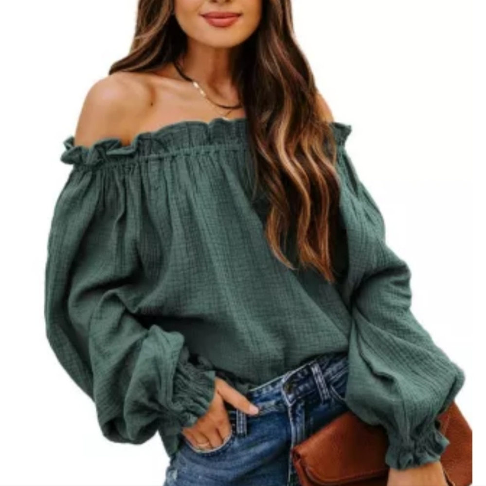 Off shoulder long sleeve top